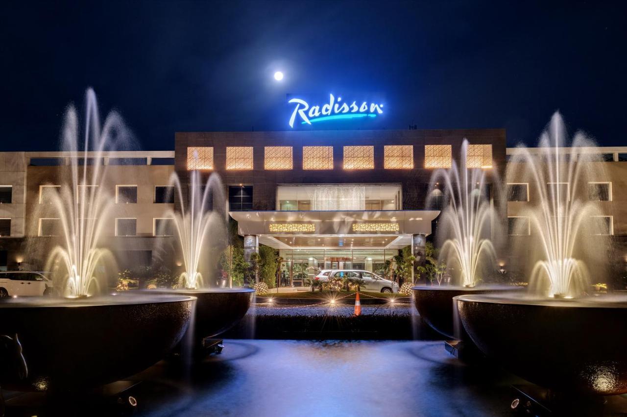 Radisson Resort & Spa Kandla Gandhidham Bagian luar foto