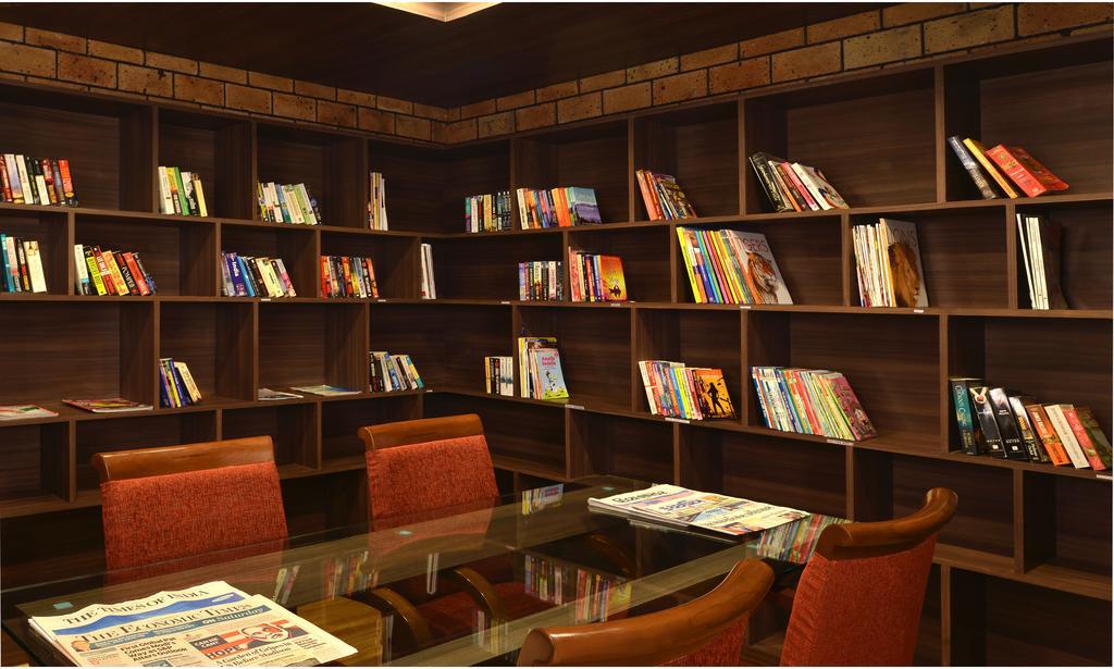Radisson Resort & Spa Kandla Gandhidham Bagian luar foto