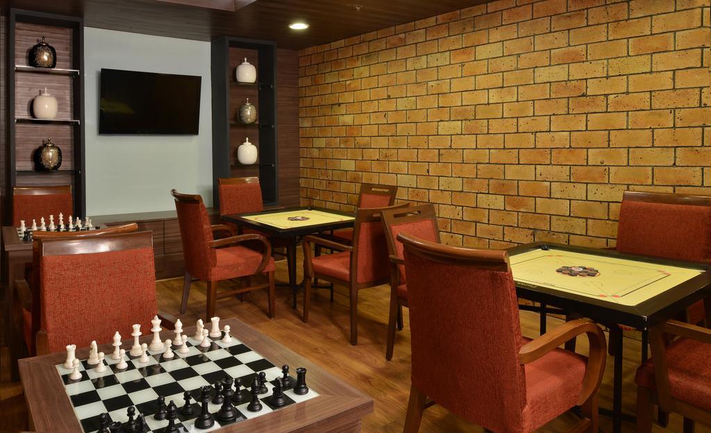 Radisson Resort & Spa Kandla Gandhidham Bagian luar foto