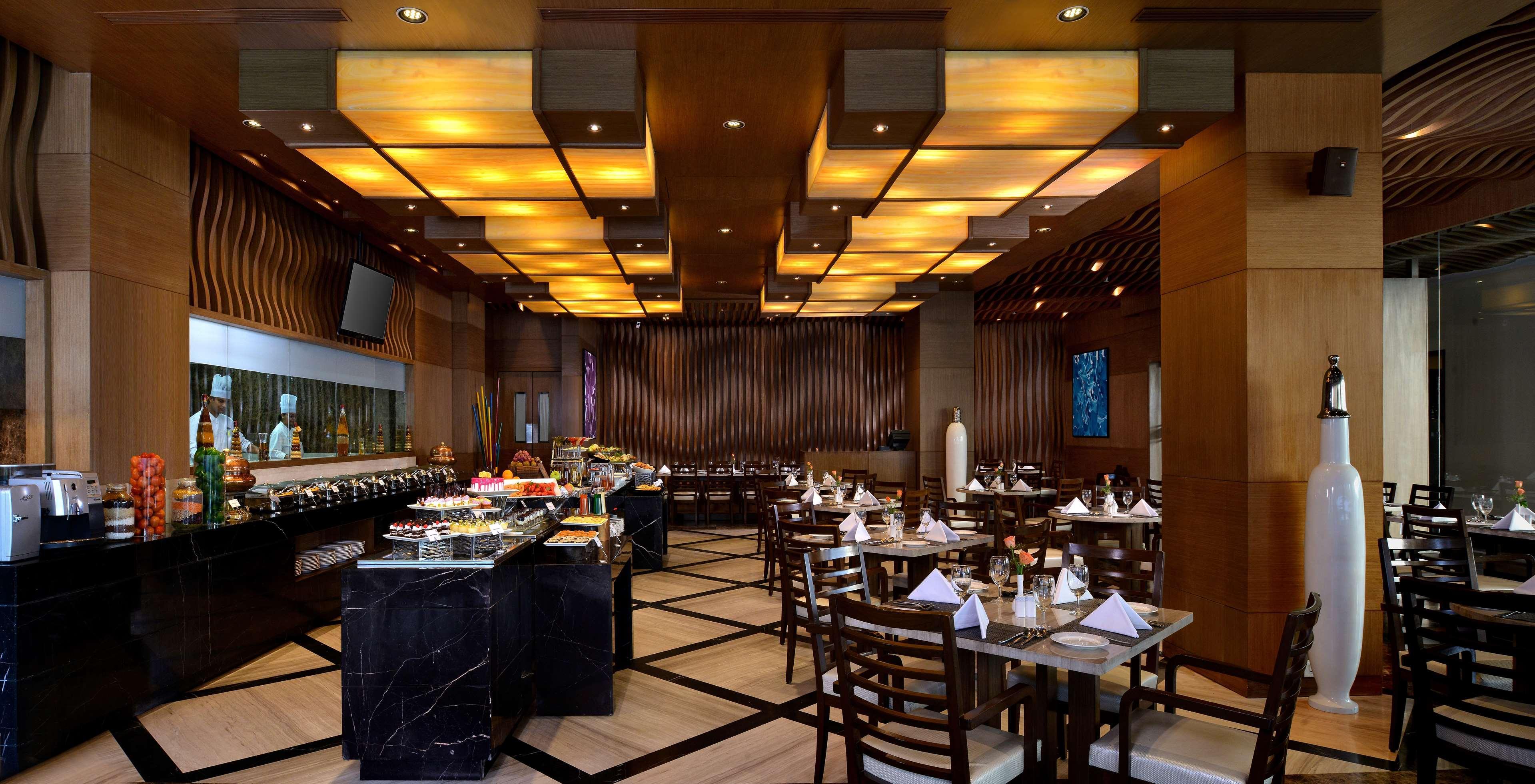 Radisson Resort & Spa Kandla Gandhidham Bagian luar foto