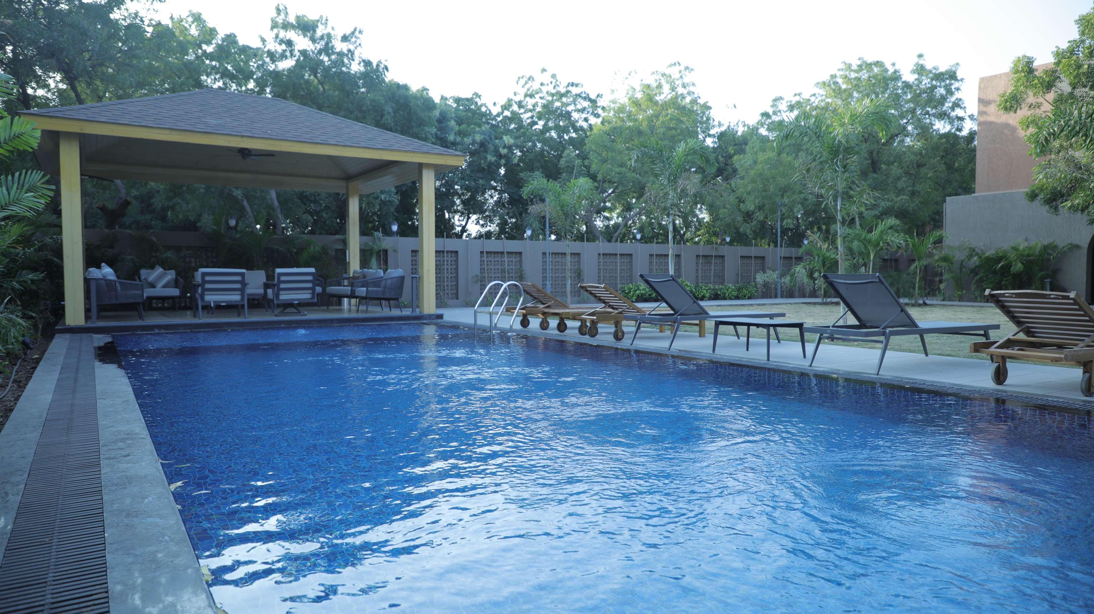 Radisson Resort & Spa Kandla Gandhidham Bagian luar foto