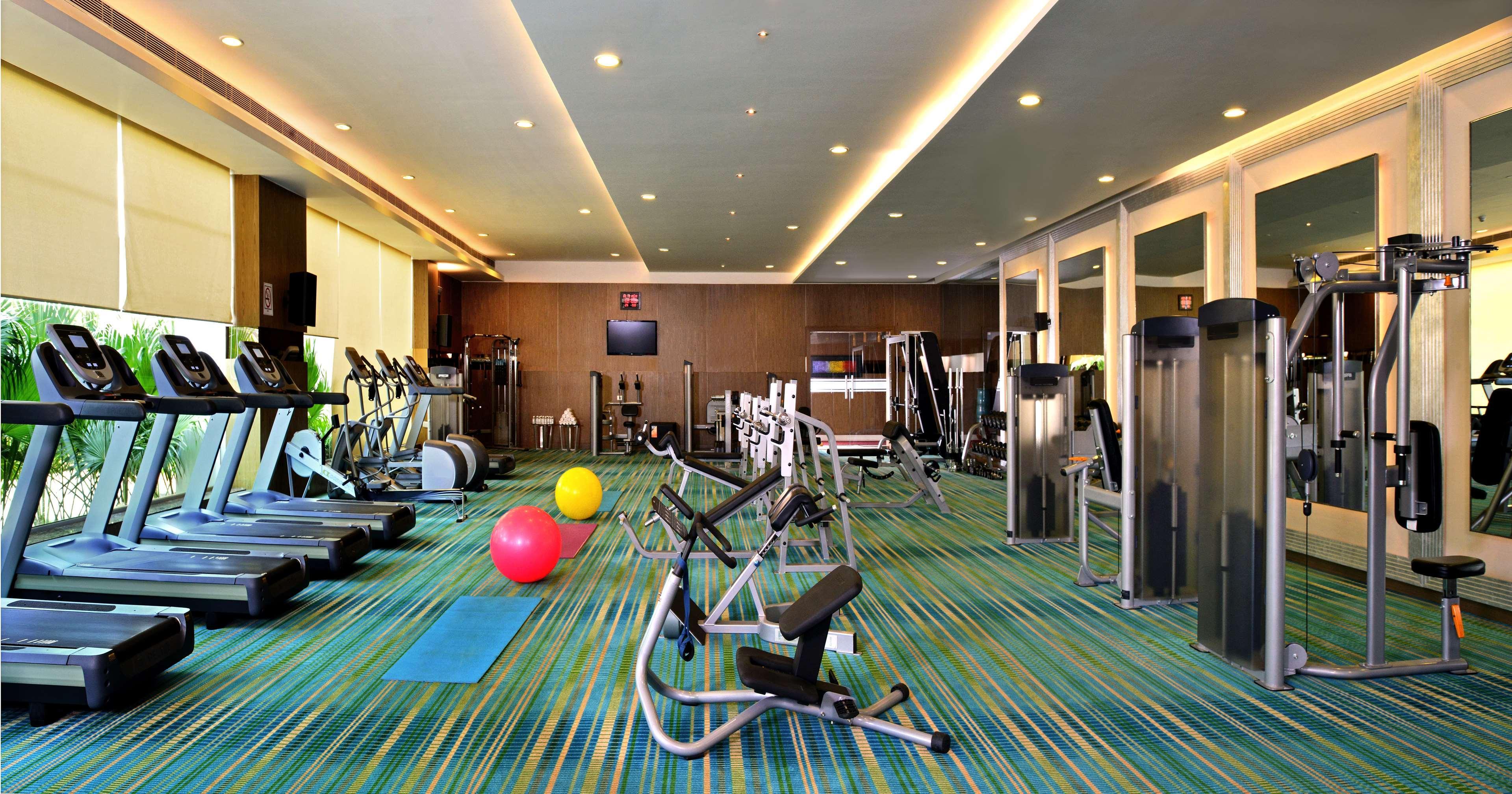 Radisson Resort & Spa Kandla Gandhidham Bagian luar foto