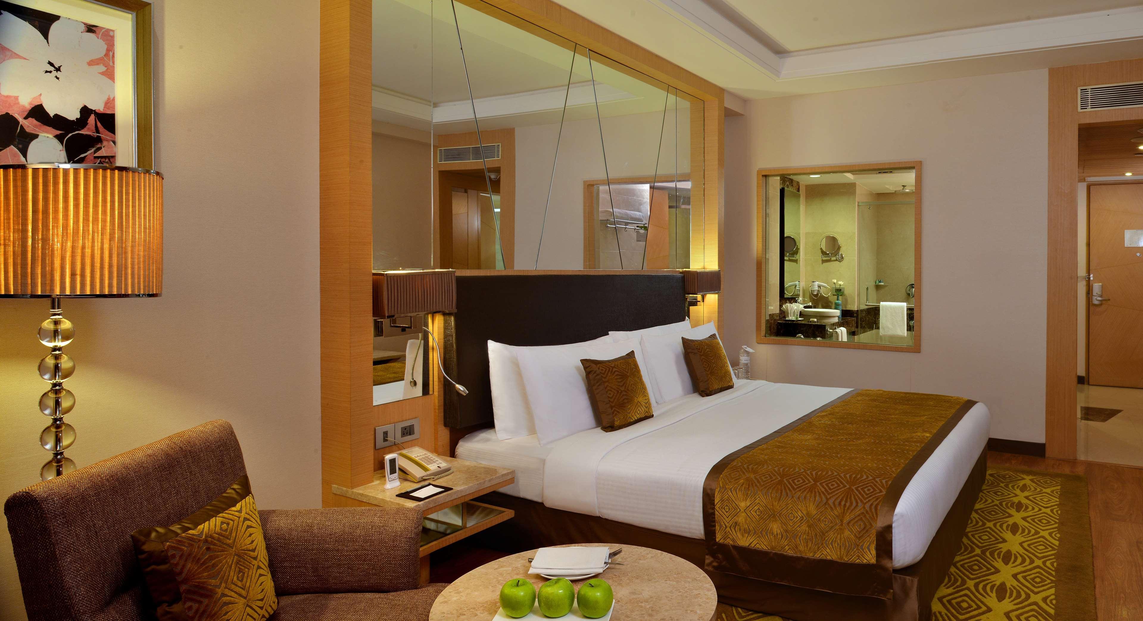 Radisson Resort & Spa Kandla Gandhidham Bagian luar foto