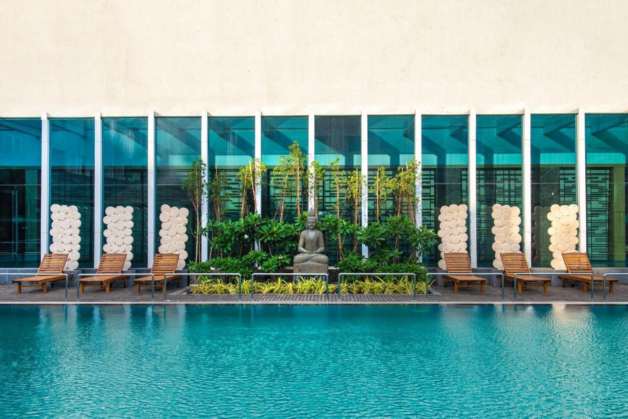 Radisson Resort & Spa Kandla Gandhidham Bagian luar foto